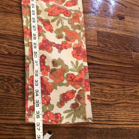 PAIGE SZ 29 floral jeans - Picture 6 of 6